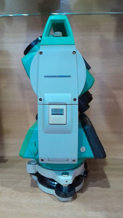 Sokkia Total Station SET 610 – Excellent Condition