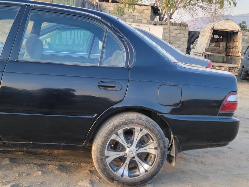 Indus Corolla 2000 Model 3