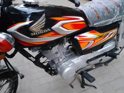 Honda 125 Hyderabad number 22 model