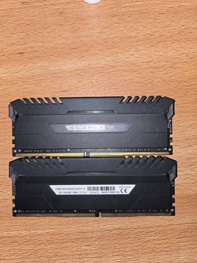 DDR4 Ram 16gb 8x2 - Corsair Vengeance Rgb