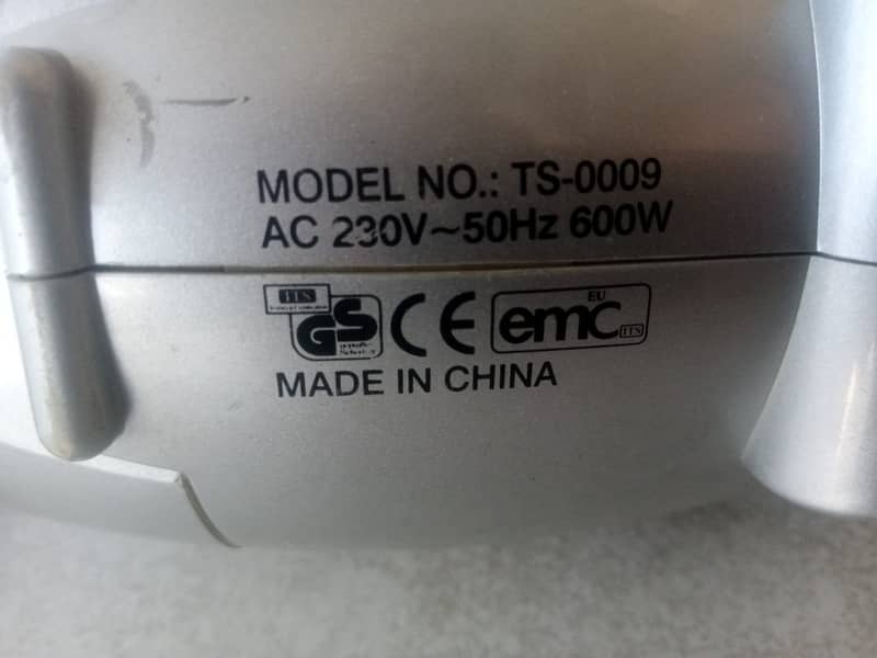 portable vacuum cleaner 0