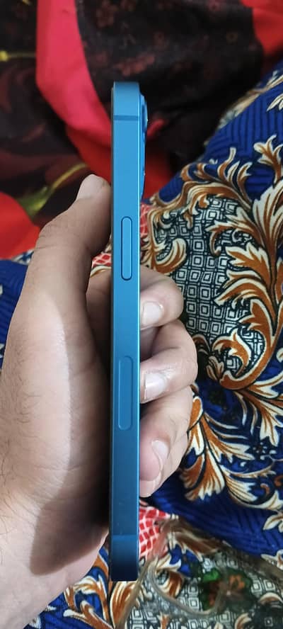  iPhone 13 JV 128GB Blue  – 10/10 Condition  | Water Pack | Like New