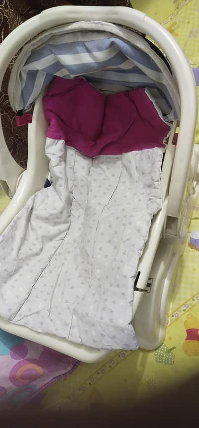 new born to 2 yrs babby jhula + cot + caryable buket imported