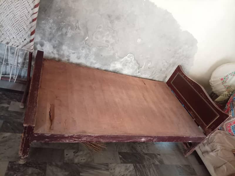 single bed used 3