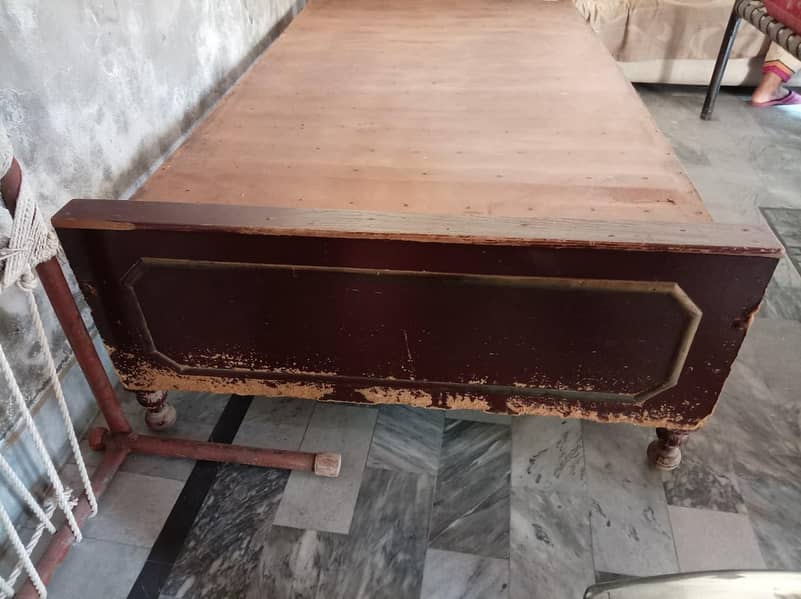 single bed used 4