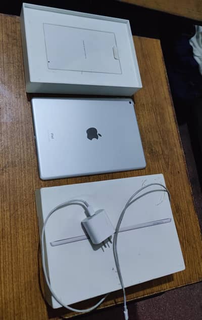 Ipad 9th generation Complete Box