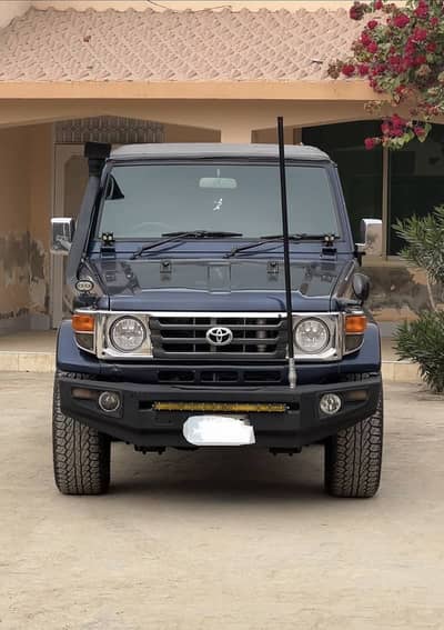 Toyota Land Cruiser 1990