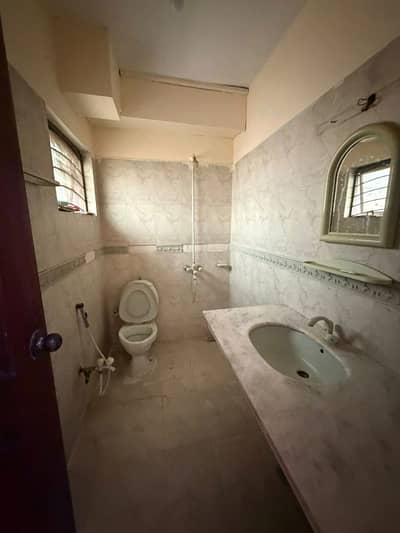 5 Marla very neat and clean House is Available For Sale in Wapda Town phase 1 Block G4.