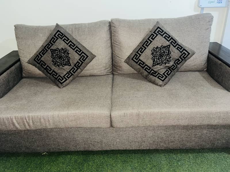 7 SEATER POST MODERN SOFAS 7