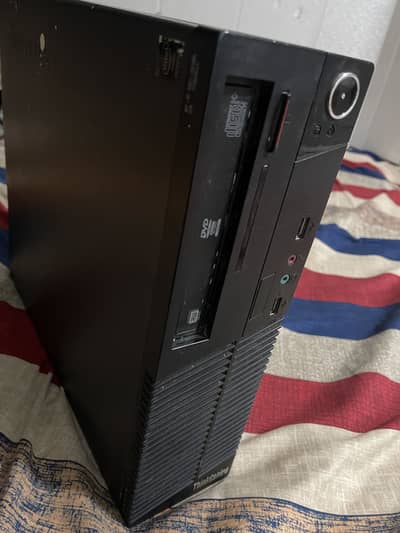 LENOVO Thinkcentre i5 4th gen, 8 gb ram, AMD Radeon HD 7450 graphics