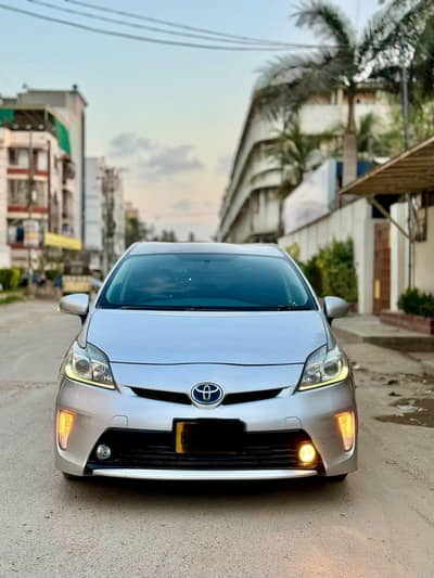 Toyota Prius S LED 1.8 EDITION