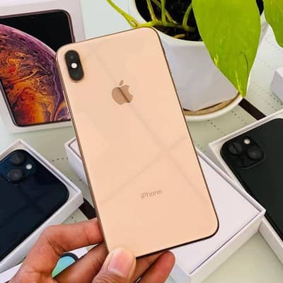 iPhone xs max 256 GB my WhatsApp number 0326=7545=267