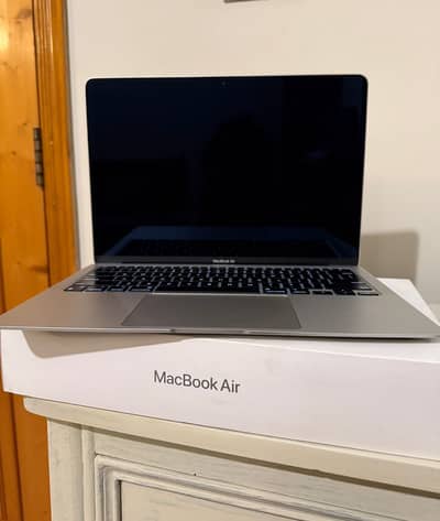 Apple Macbook Air M1 | 8/512 | With Box | Excellent Condition