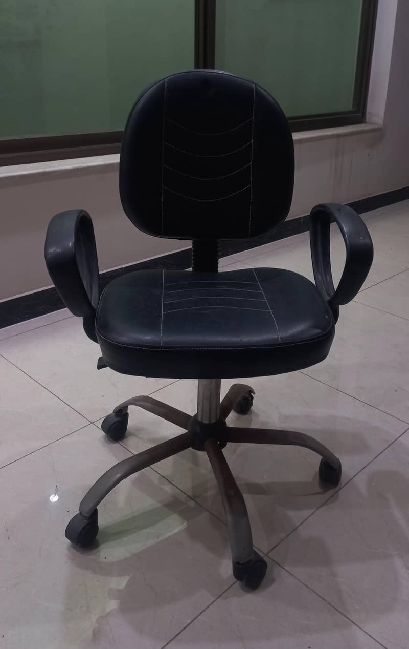 Study chair 1