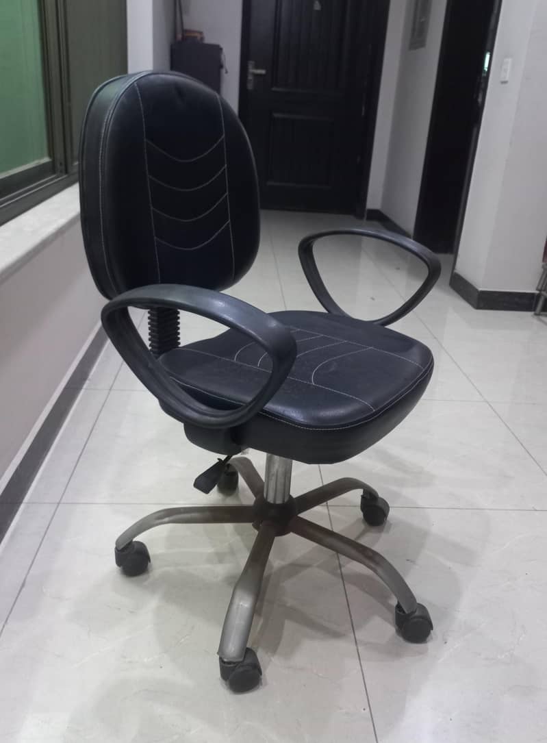 Study chair 4