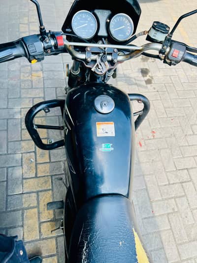 Suzuki GS 150 SE 2021