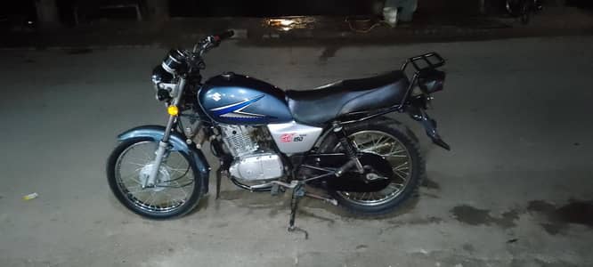Suzuki gs 150 2015
