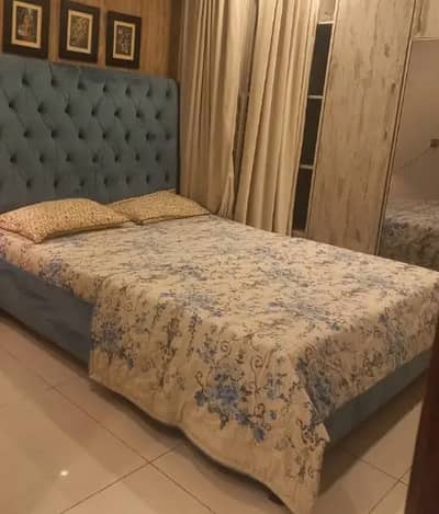 Daily basis Short Time flats available bahria twon