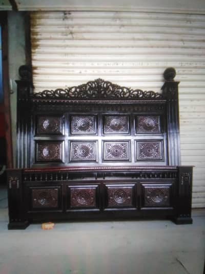 Pure Shisham Wood Bed
