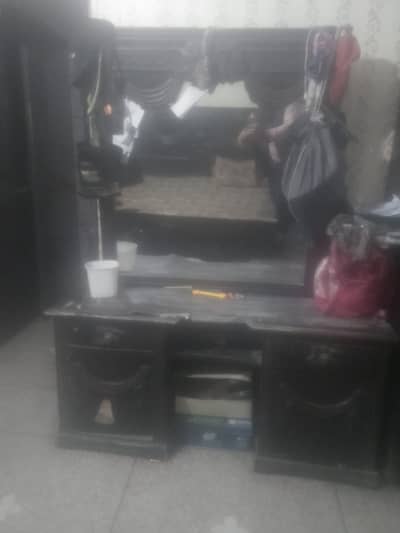 Dressing Table for sale urgent