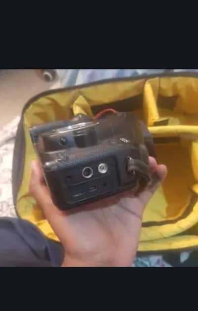 Canon EOS 5D Mark II - 28-105mm zoom lens - 20000mAh PowerBank