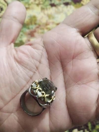 moh e najaf or Emerald stone