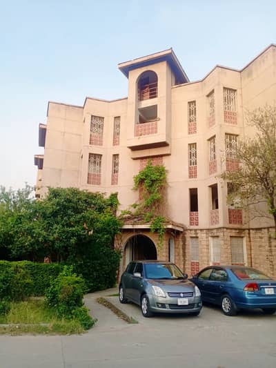 Pha C type Flat Available For Rent in g11/4
