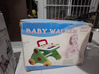 Baby stand walker _ Good condition.