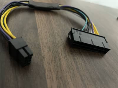 24-pin to 8-pin PSU adapter cable – unuse