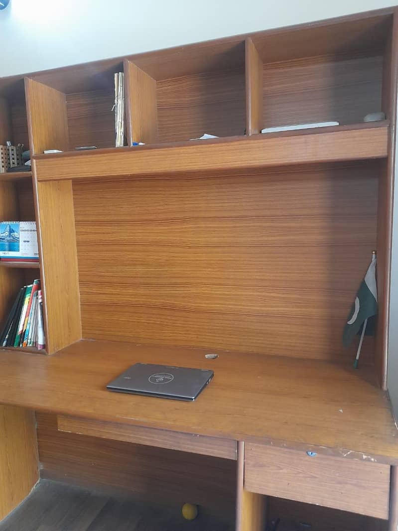 office tables 0