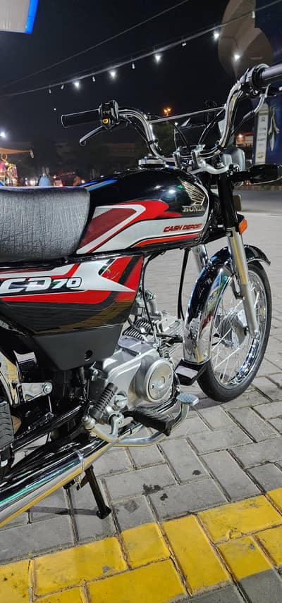Honda cd70 black in lush condition
