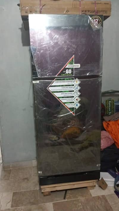 Kenwood krf 24457 GD inverter few months used just like brand new