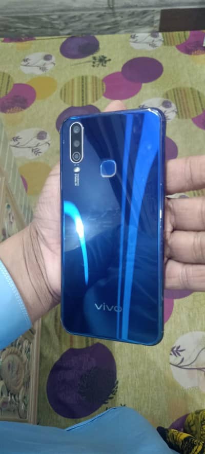 vivo y15