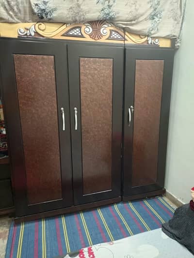 Almari and coffee chairs with center table