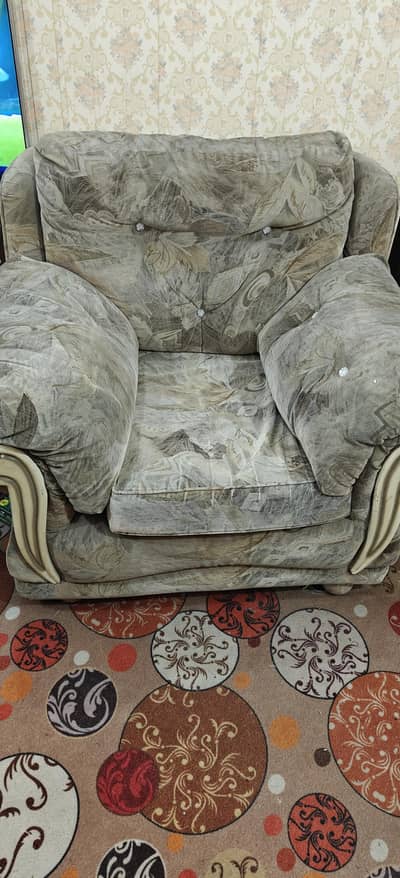 9 Seater Sofa Set For sale in good condition