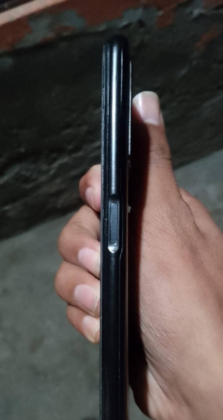 Oppo a76 1