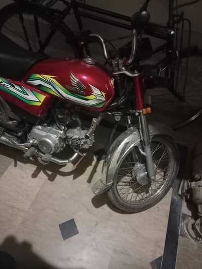 CD 70 new bike all ok urgent for sale 03166036913