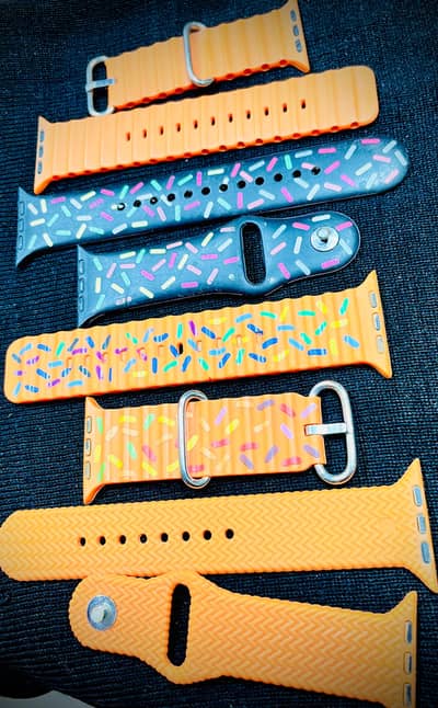 smart watch available with good condition