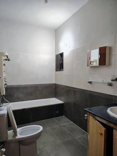 Family Guest House in DHA Clifton Karachi | Safe & Furnished Rooms