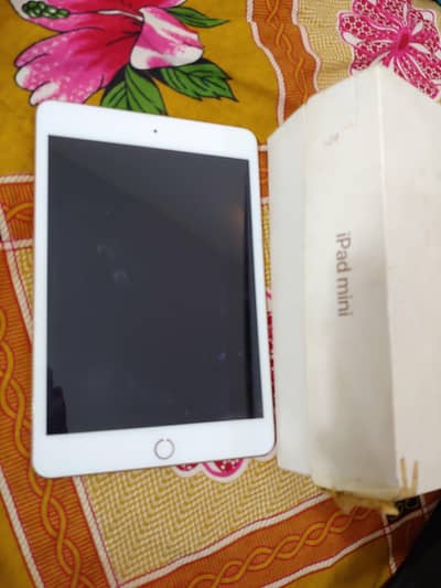 IPAD MINI 5. . 64GB  WITH BOX ORGL CHARGER  PUBG 60FPS SMOOTH