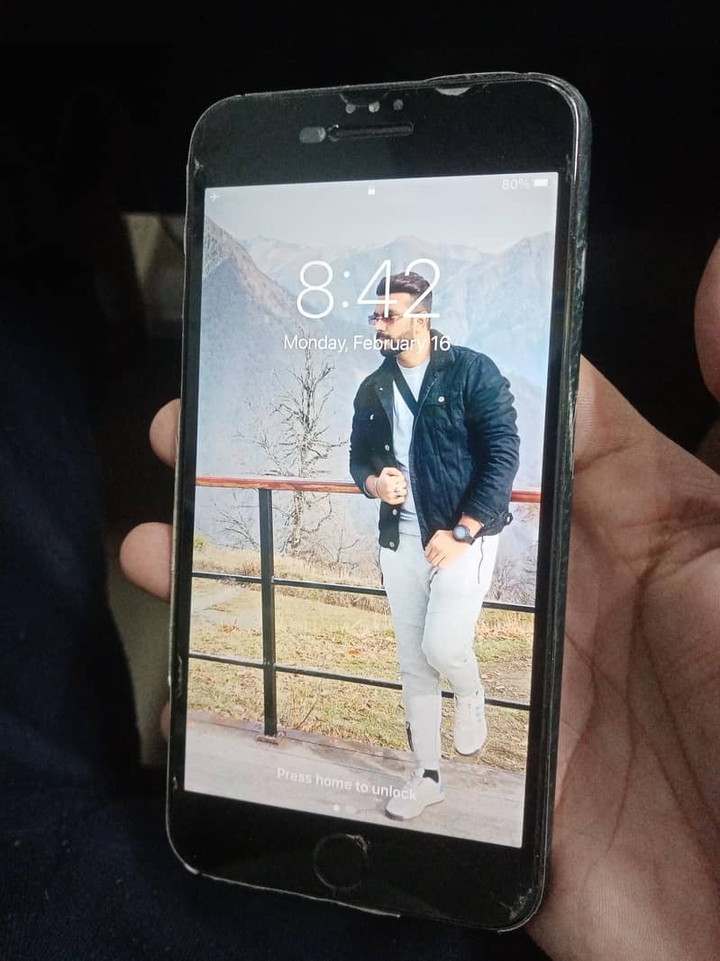 iPhone 7plus Available 0