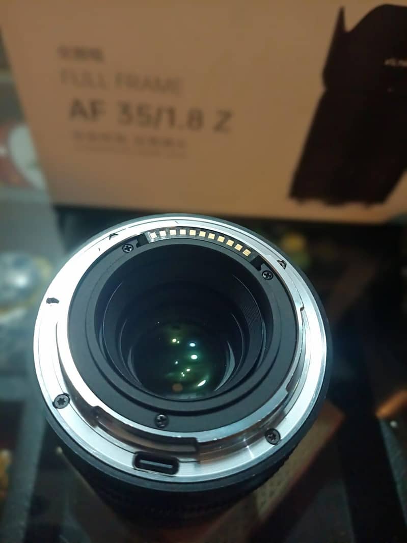 35mm viltrox 1