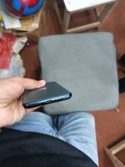 iPhone 11 Pro factory unlocked