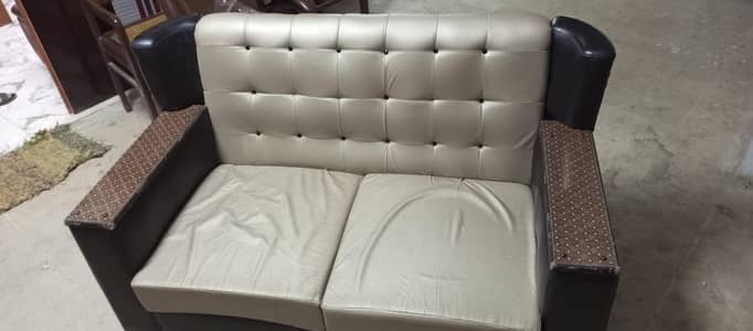 office sofa , chairs 4 , revolving chair, glass table for sale