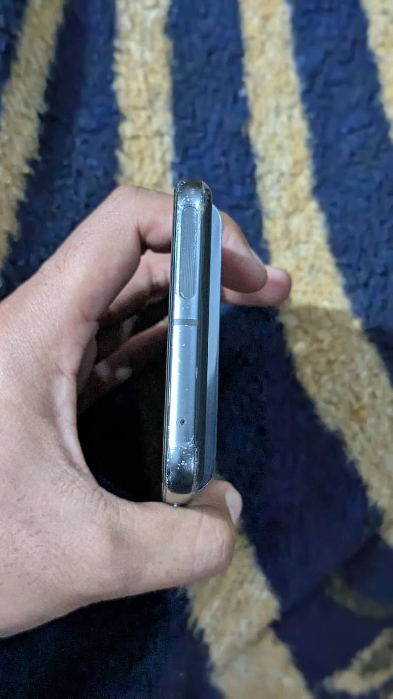 Google Pixel 8 Pro 2