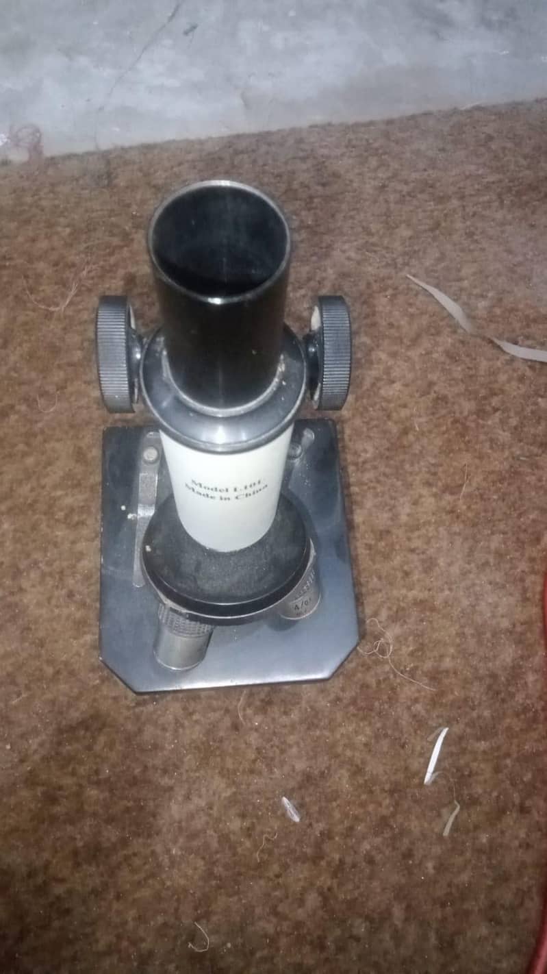 microscope model L101 7