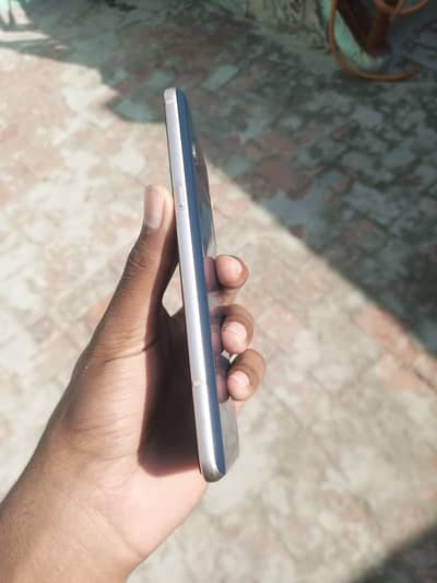 LG v60 think 5g 10by10 8 /128 dual sim pta c. . . . exchange possible