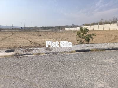 8 Marla Plot with Extra Land for Sale in DHA07 (ex DHA Valley)