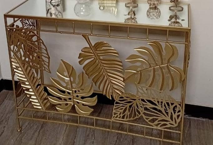 zara store Console table 0