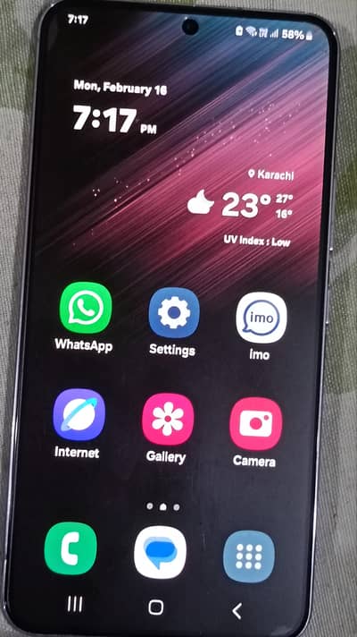 Samsung Galaxy S22 5G (Phantom Violet) - 8/128GB - Mint Condition